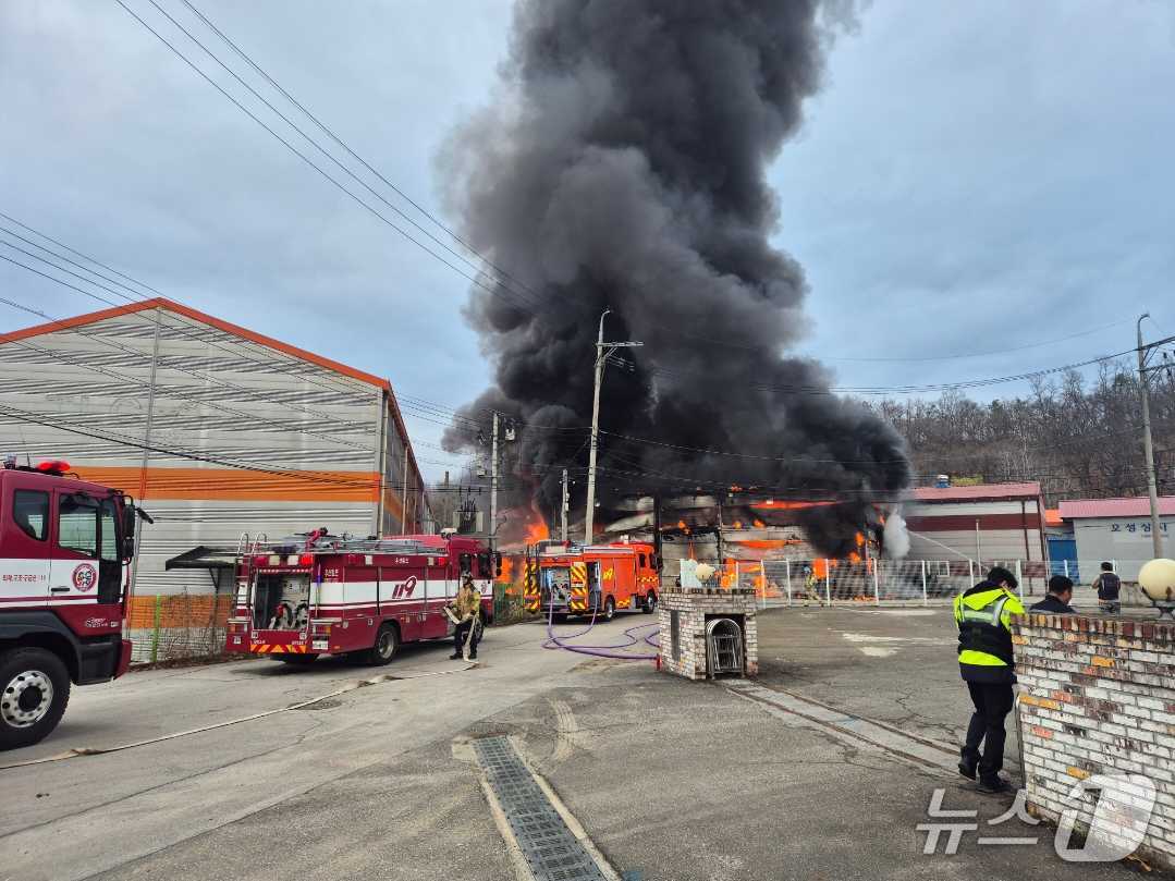 강원 원주 호저면 주산리 화재 현장.(강원도소방본부 제공, 재판매 및 DB금지(