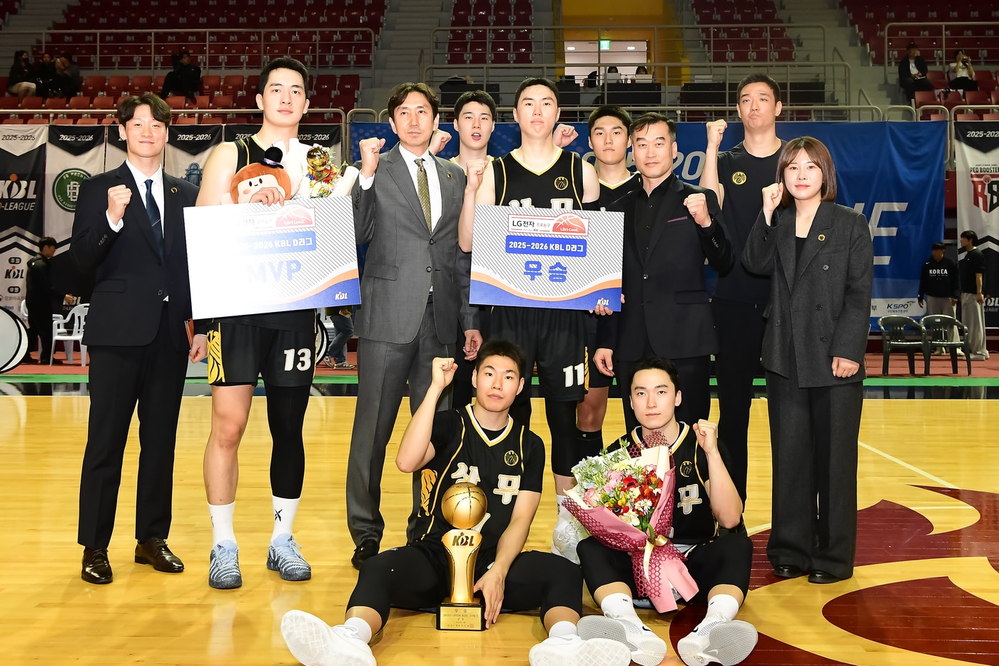 상무가 1일 창원 LG를 꺾고 2025-26 KBL D리그 우승을 차지했다. (KBL 제공)