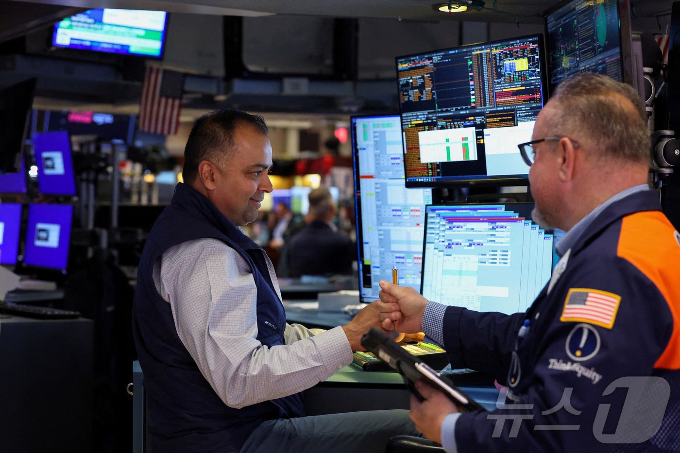 CPI 발표 관련 시장 기사 이미지