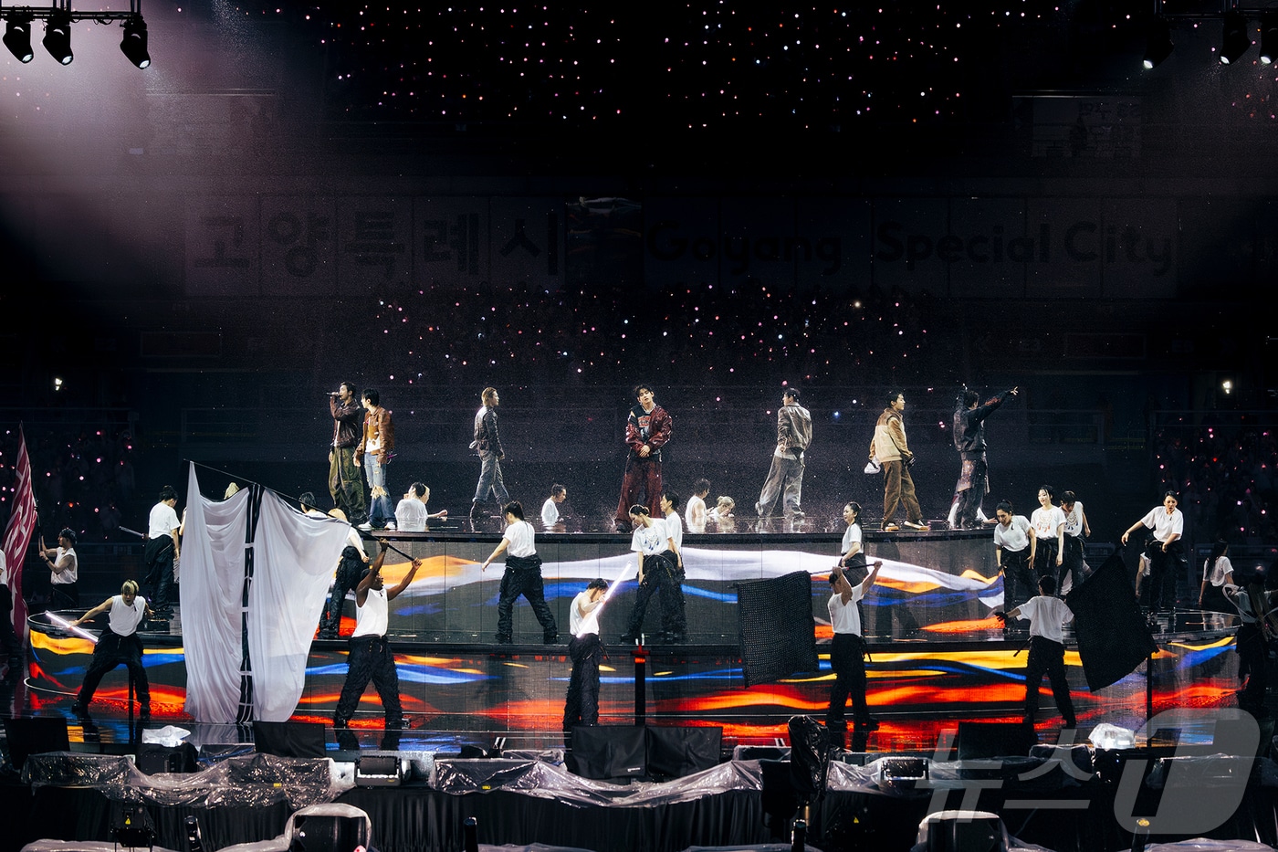 그룹 방탄소년단(BTS)이 11일 오후 고양시 일산서구 고양종합운동장 주경기장에서는 'BTS 월드투어 '아리랑' 인 고양'에서 공연을 하고 있다. (빅히트 뮤직 제공. 재판매 및 DB 금지) 2026.4.11 ⓒ 뉴스1