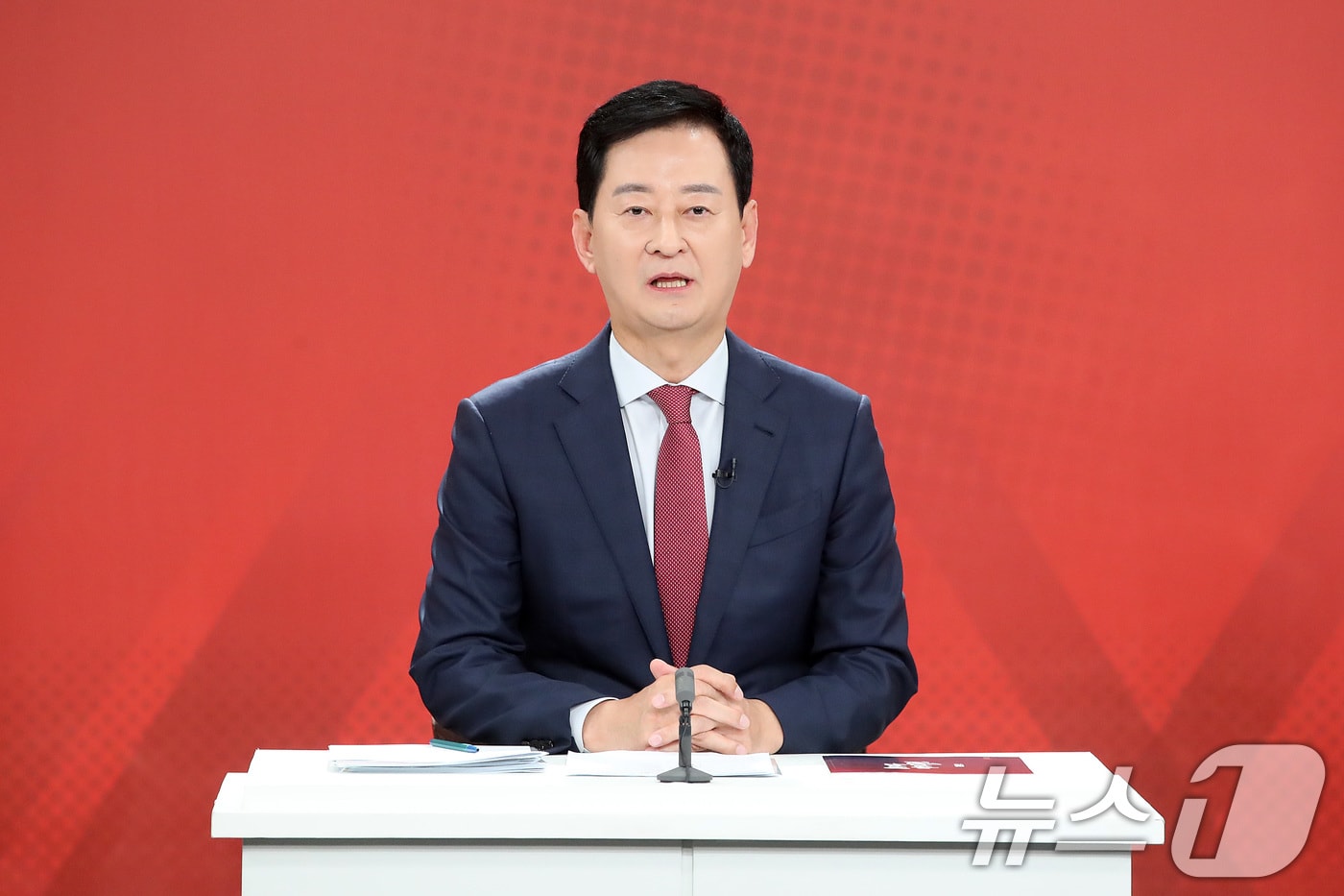13일 오후 대구 수성구 대구MBC에서 열린 '제9회 전국동시지방선거 국민의힘 대구시장 경선 비전토론회'에서 최은석 후보가 발언하고 있다. 2026.4.13 ⓒ 뉴스1 공정식 기자