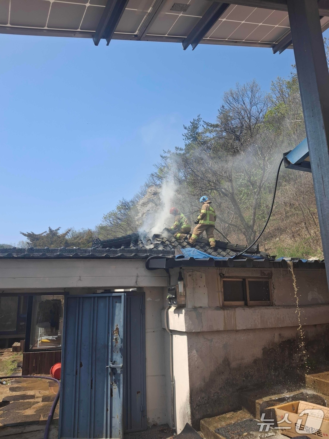 화재 현장. (경기도소방재난본부 제공. 재판매 및 DB 금지) 2026.4.13/뉴스1