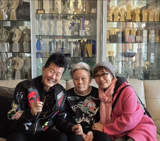 태진아, 이옥형 씨, 하춘화(태진아 SNS 갈무리)