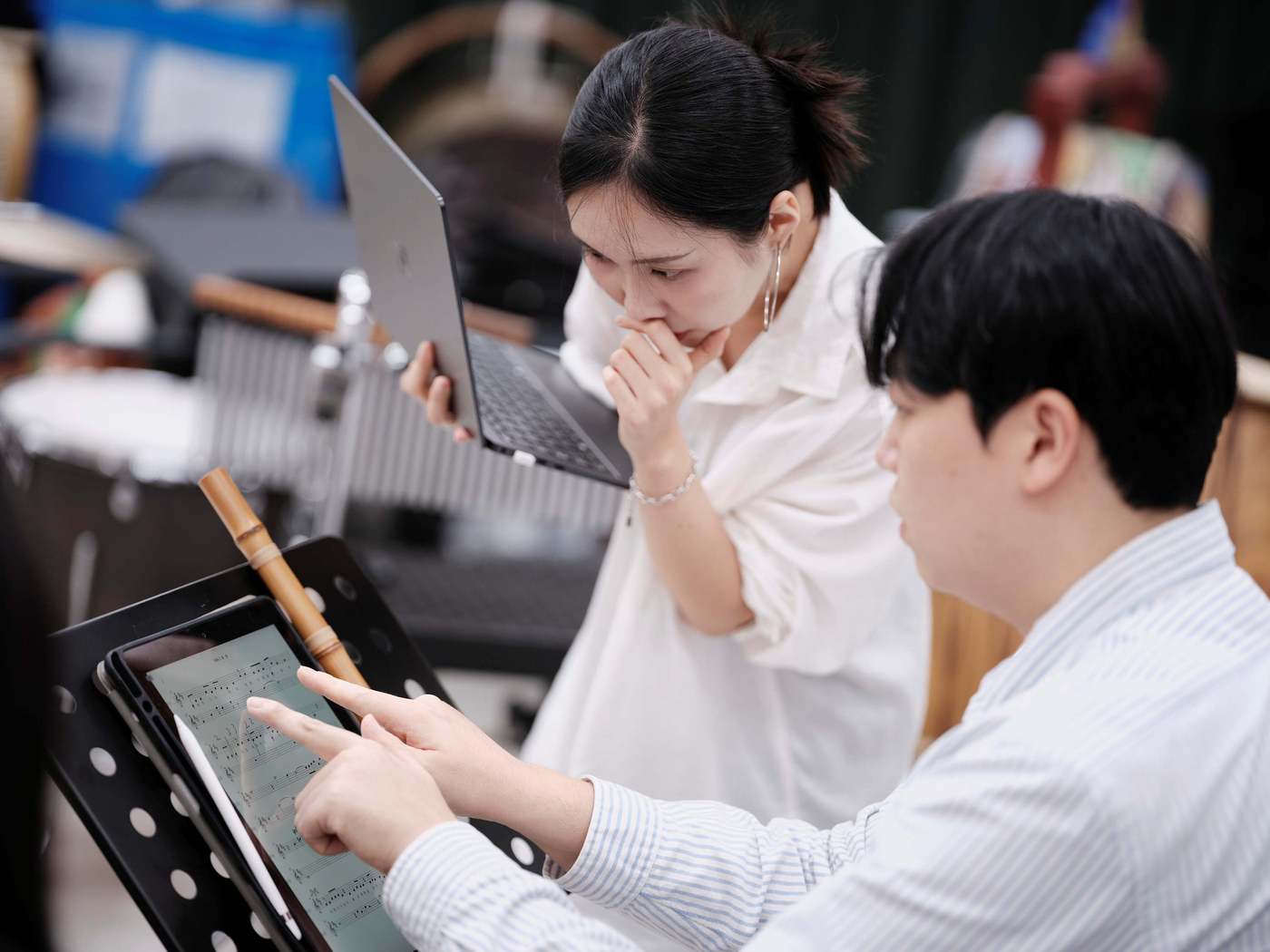 '2026 창극 작가 프로젝트'는 창극의 미래를 이끌 신진 극작가를 발굴하기 위해 마련했다. 창극은 판소리의 장단과 조를 살린 가사가 중심이 되는 한국 고유의 음악극이다. 일반 희곡이나 뮤지컬 대본과는 작법이 달라 전문 작가 육성이 필수적이지만, 체계적 교육과정이 부족하다는 현장 목소리가 높았다