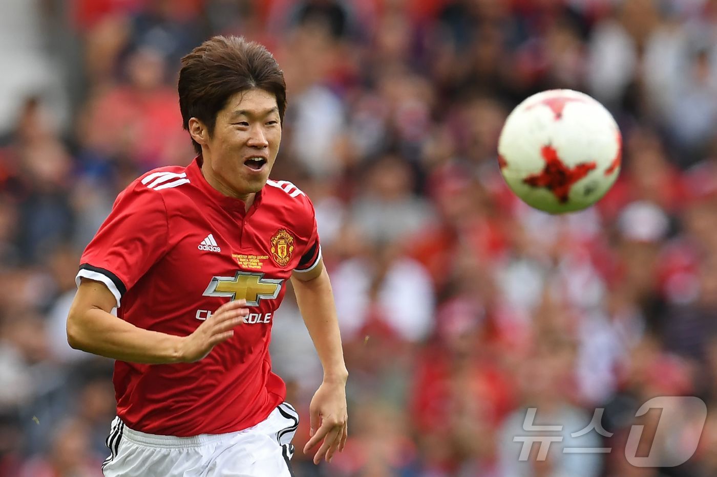 박지성 맨유 유니폼 관련 보도 이미지