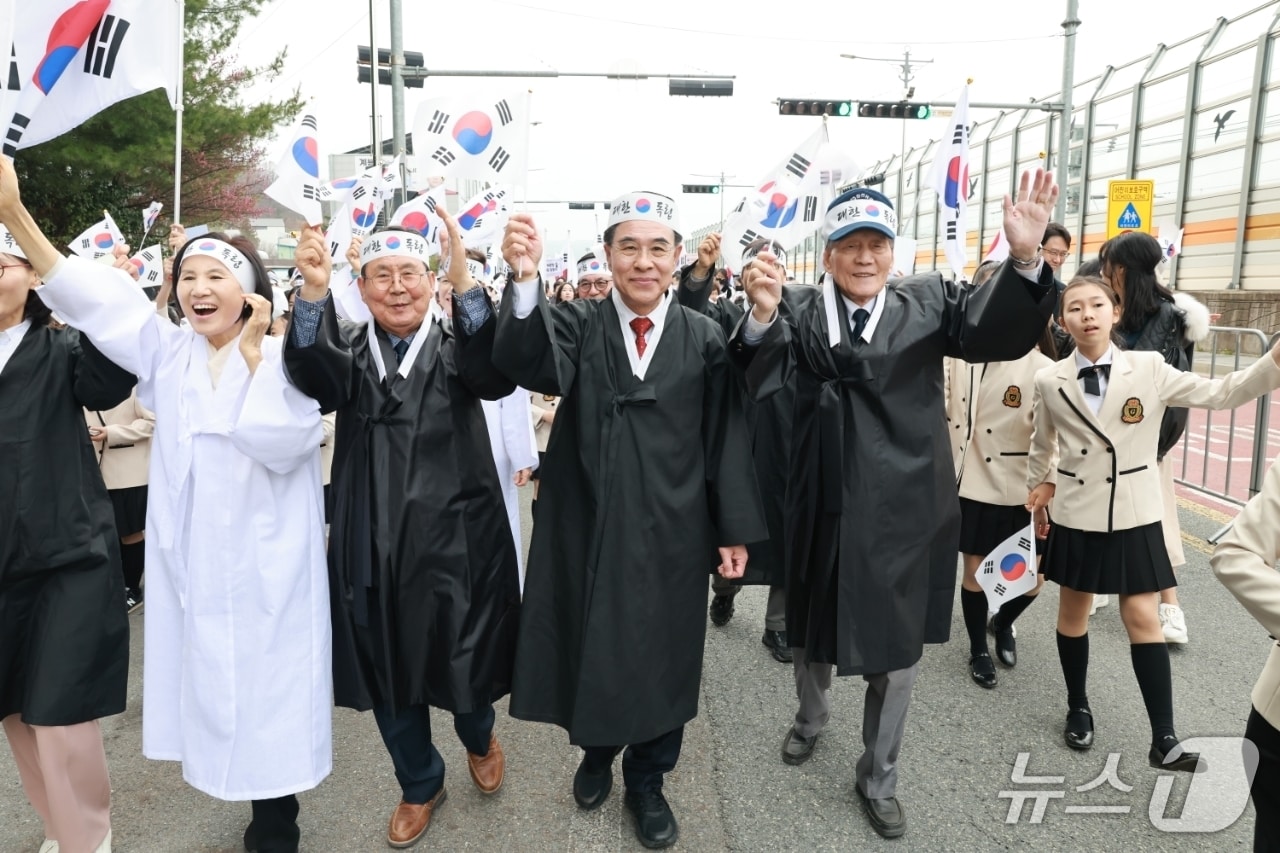 두계장터 4.1 독립만세운동 재현행사 (계룡시 제공.재판매 및 DB금지)/뉴스1