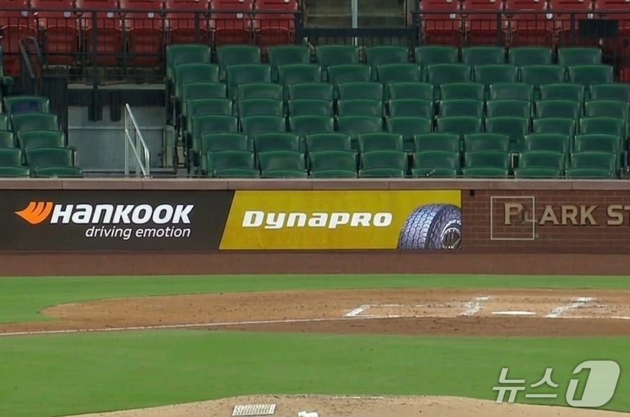 메이저리그 2025 시즌 오라클 파크 구장 한국타이어 브랜드 광고. (한국타이어 제공)