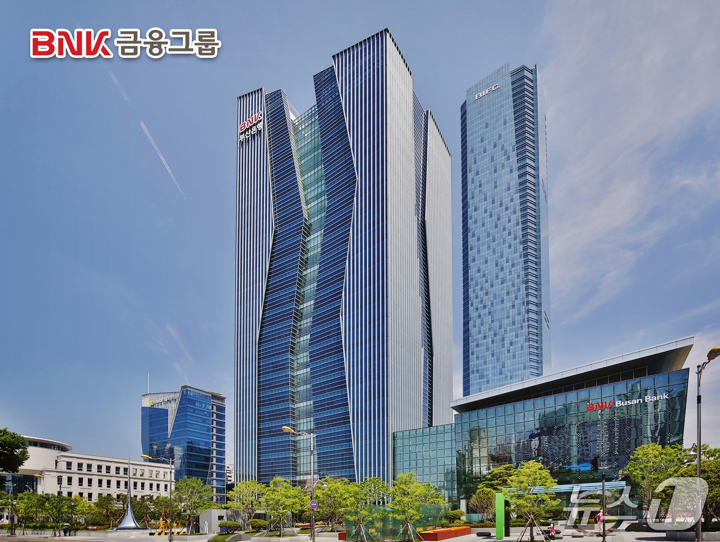 BNK금융그룹 본사 전경 (BNK금융그룹 제공. 재판매 및 DB금지)