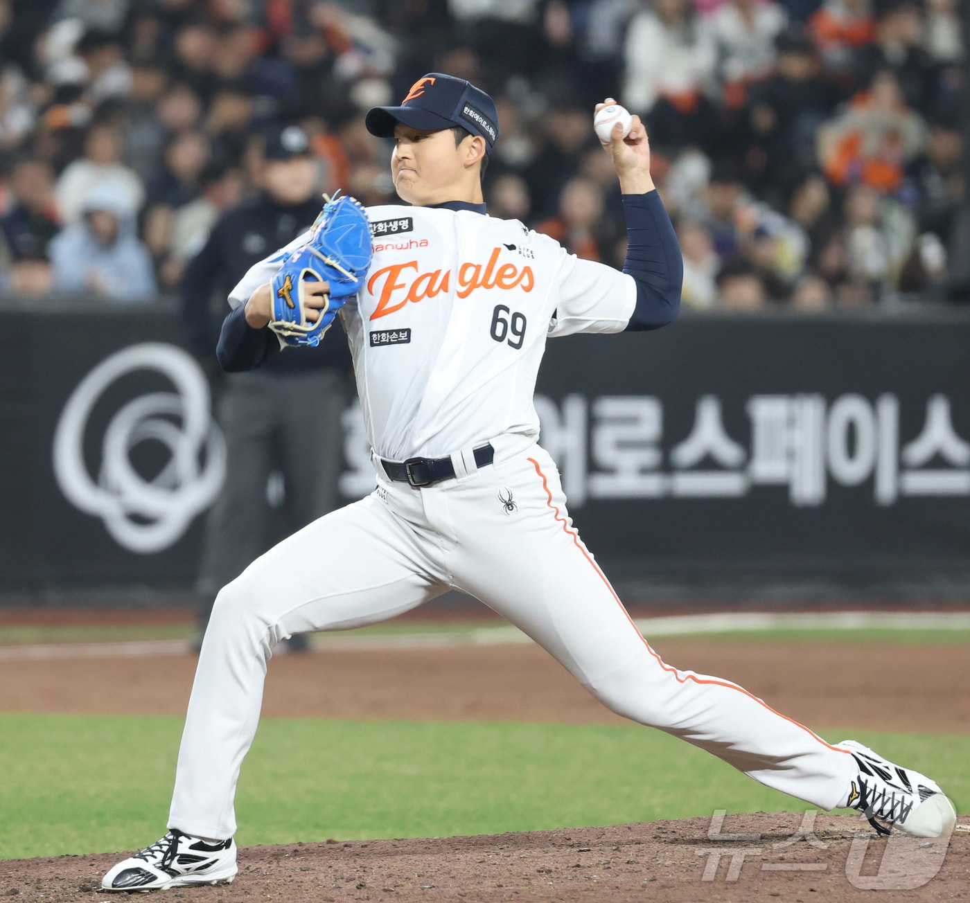 한화 이글스 신인 투수 강건우 투구 장면