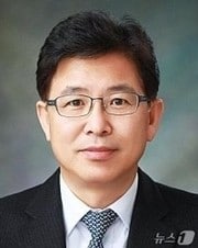 한국탄소산업진흥원 김용만 2대 원장.