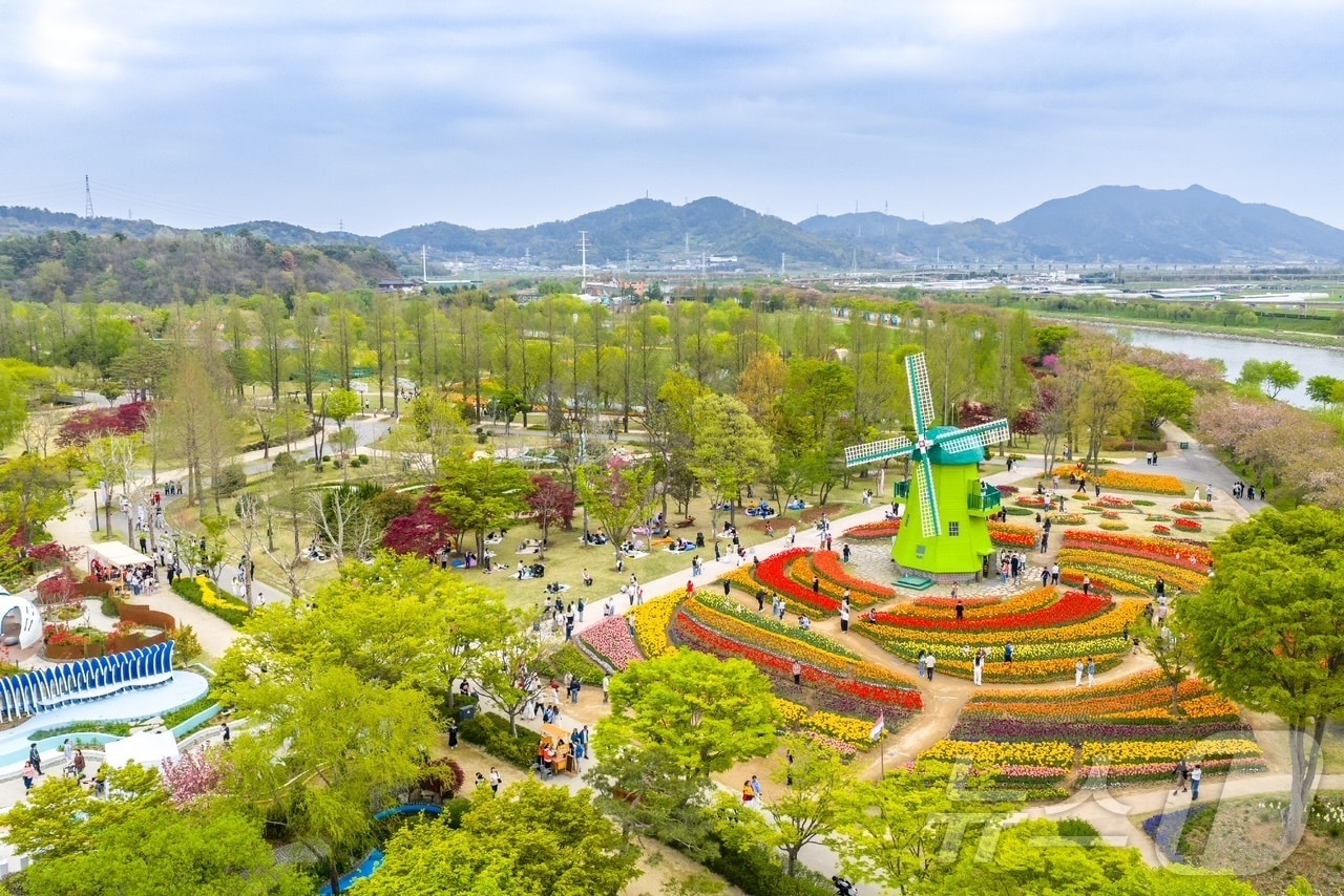 순천만국가정원 네덜란드 정원. (순천시 제공. 재판매 및 DB금지) ⓒ 뉴스1 김성준 기자