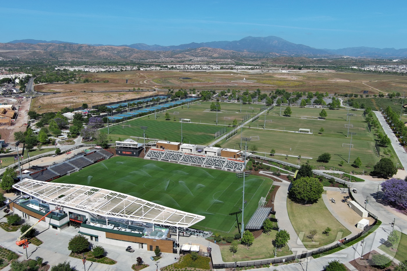 미국 캘리포니아주 어바인 소재 그레이트 파크 스포츠 콤플렉스 내 챔피언십 축구 경기장에 위치한 2026 FIFA 월드컵 미국 대표팀 베이스캠프 전경. 2026.04.21. ⓒ 로이터=뉴스1