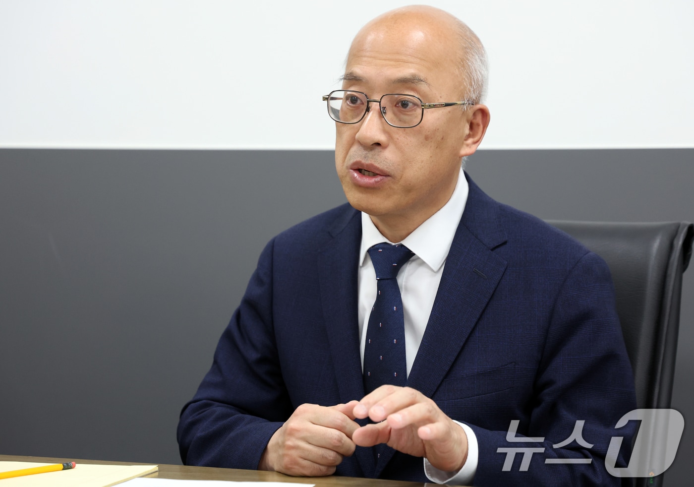 법제처장 "李대통령 연임 개헌? 근거 없어...개헌 반대할 명분 없다" [인... - 뉴스 썸네일 이미지