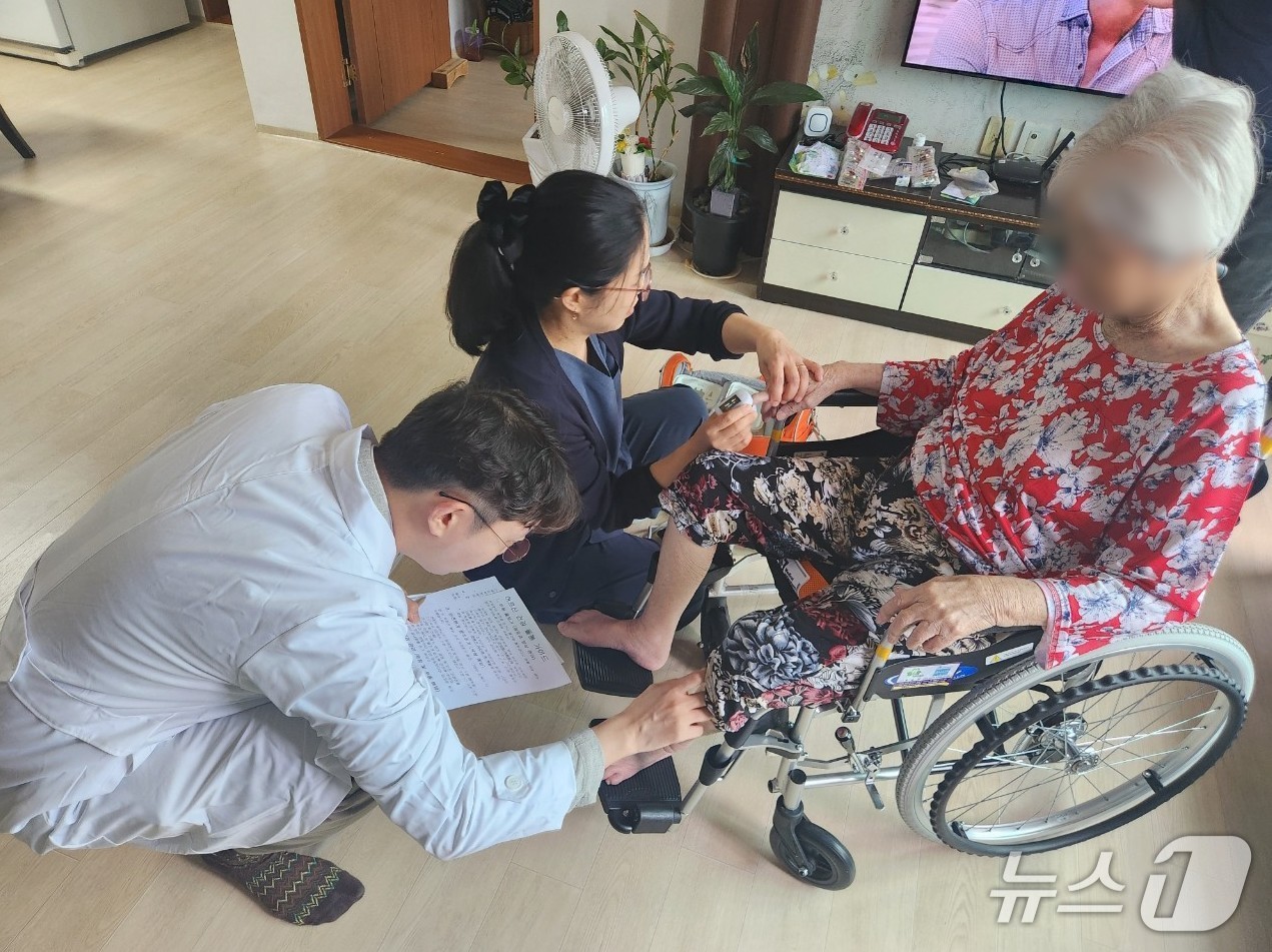 전북 임실군이 거동이 불편한 장기요양 재가 수급자를 대상으로 방문진료 중심의 재택의료센터를 본격적으로 추진한다.(임실군제공, 재판매 및 DB금지)2026.4.26/뉴스1