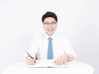 더불어민주당 경기 의정부시장으로 공천 확정된 김원기 후보. (사진 김원기 후보 SNS).