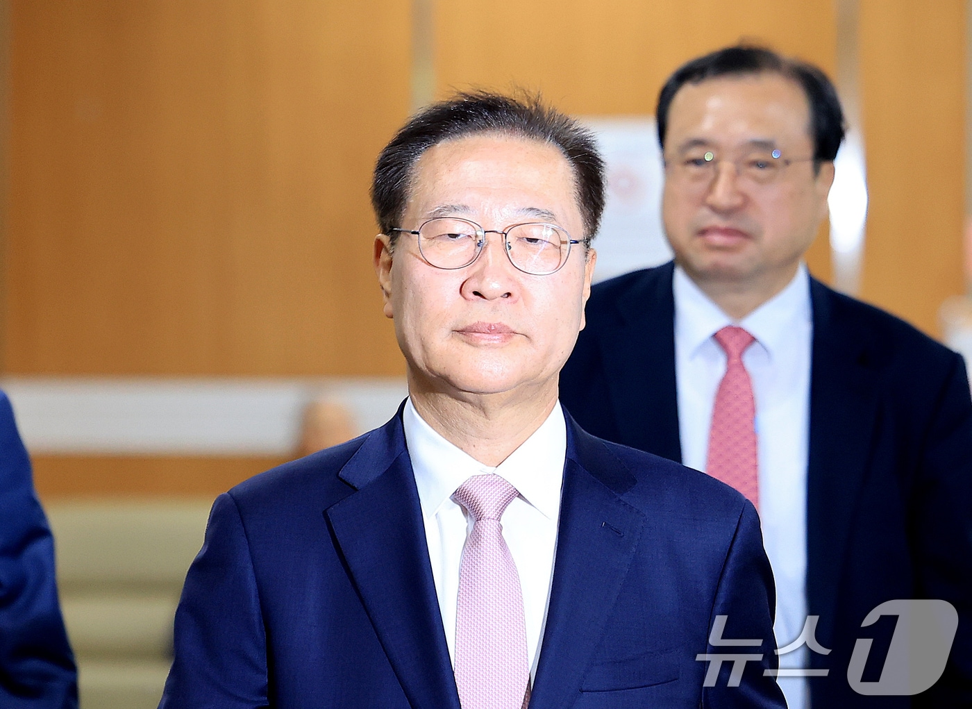 특검 "尹과 한 배 탔다"...박성재 징역 20년 구형, 선고 6월 9일(종합2보... - 뉴스 썸네일 이미지