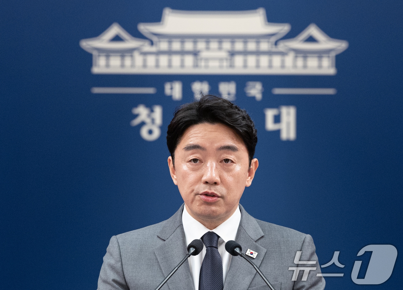 [단독]강훈식 내달 초 캐나다 특사 방문...60조 잠수함 수주 총력전 - 뉴스 썸네일 이미지