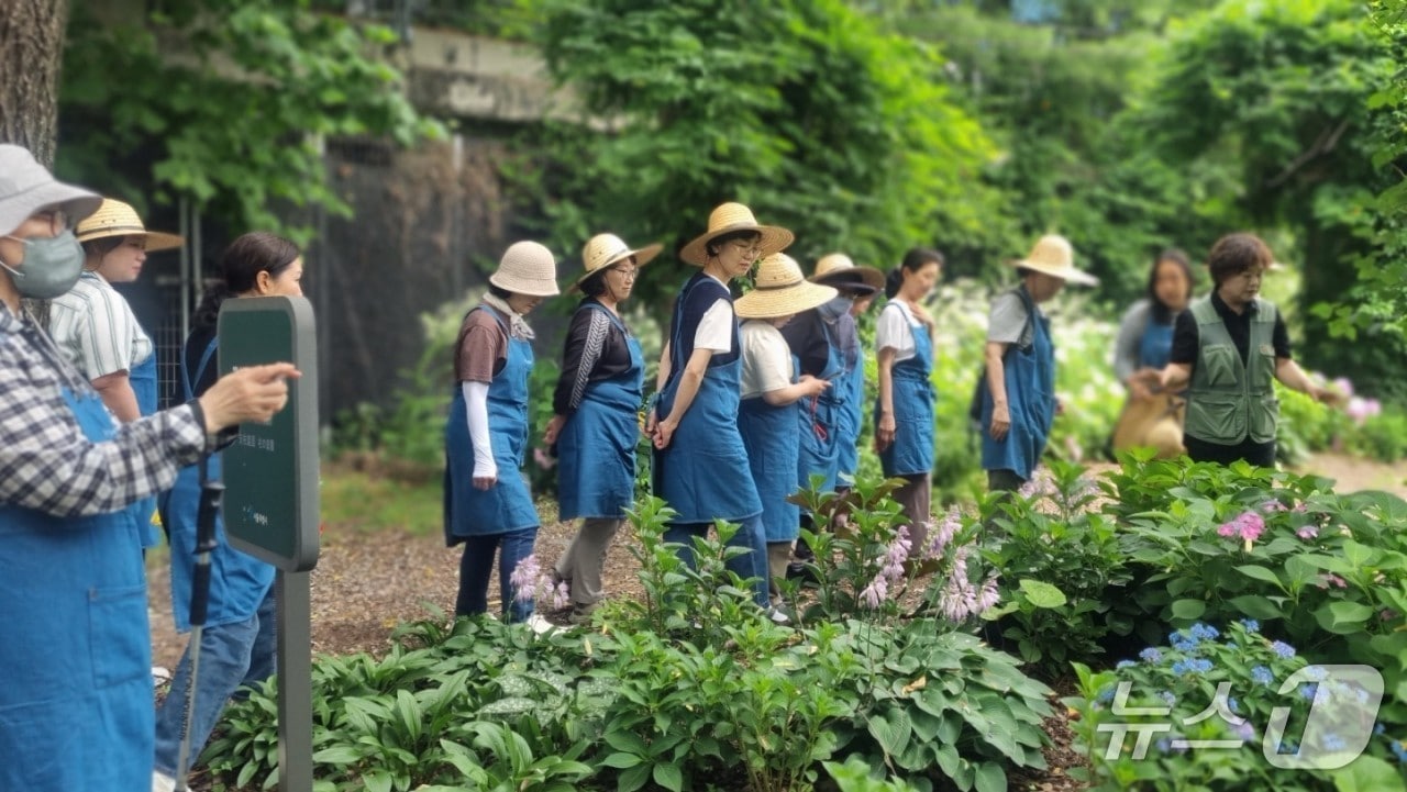 서울숲 가드닝.(서울시 제공)