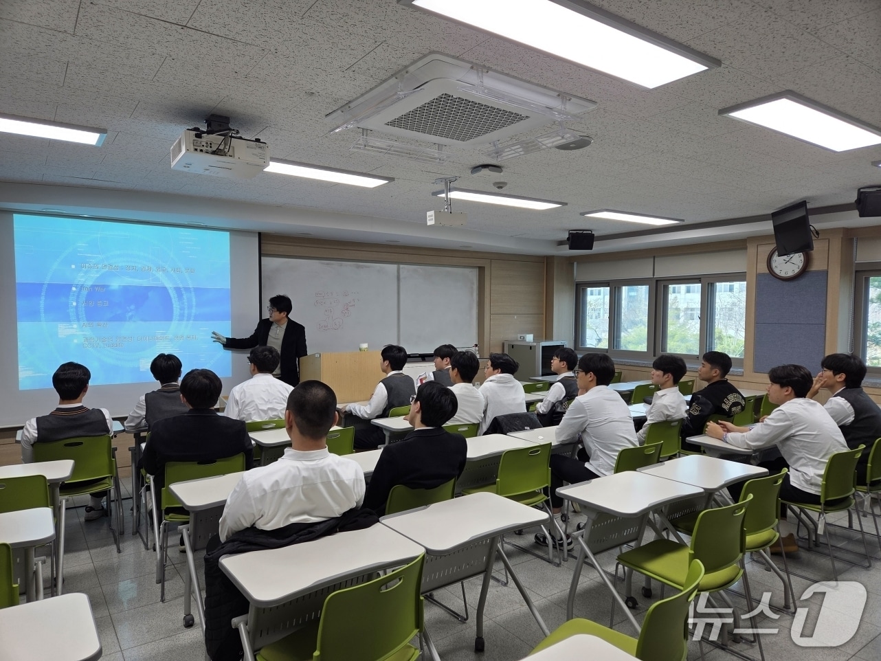 함께 해요(Hey Yo) 비교과 지원 프로그램 모습.(한밭대 제공. 재판매 및 DB금지)/뉴스1