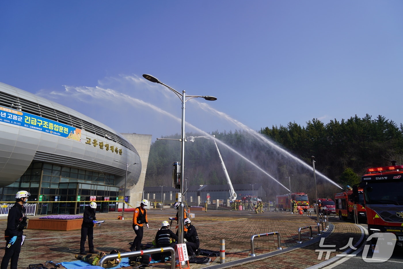 전남소방본부의 사전 예고 없는 실전형 긴급구조훈련의 모습.(전남소방본부 제공. 재판매 및 DB 금지)