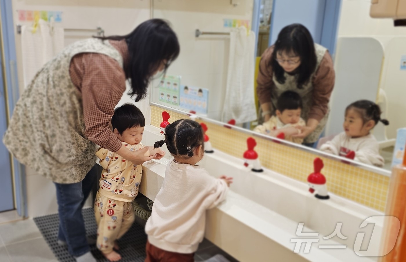 경북도는 8일 총사업비는 173억원을 들여 무상 돌봄 사업 ‘K보듬 6000’을 22개 시군 97개소로 확대해 돌봄 공백 해소에 나선다. /뉴스1