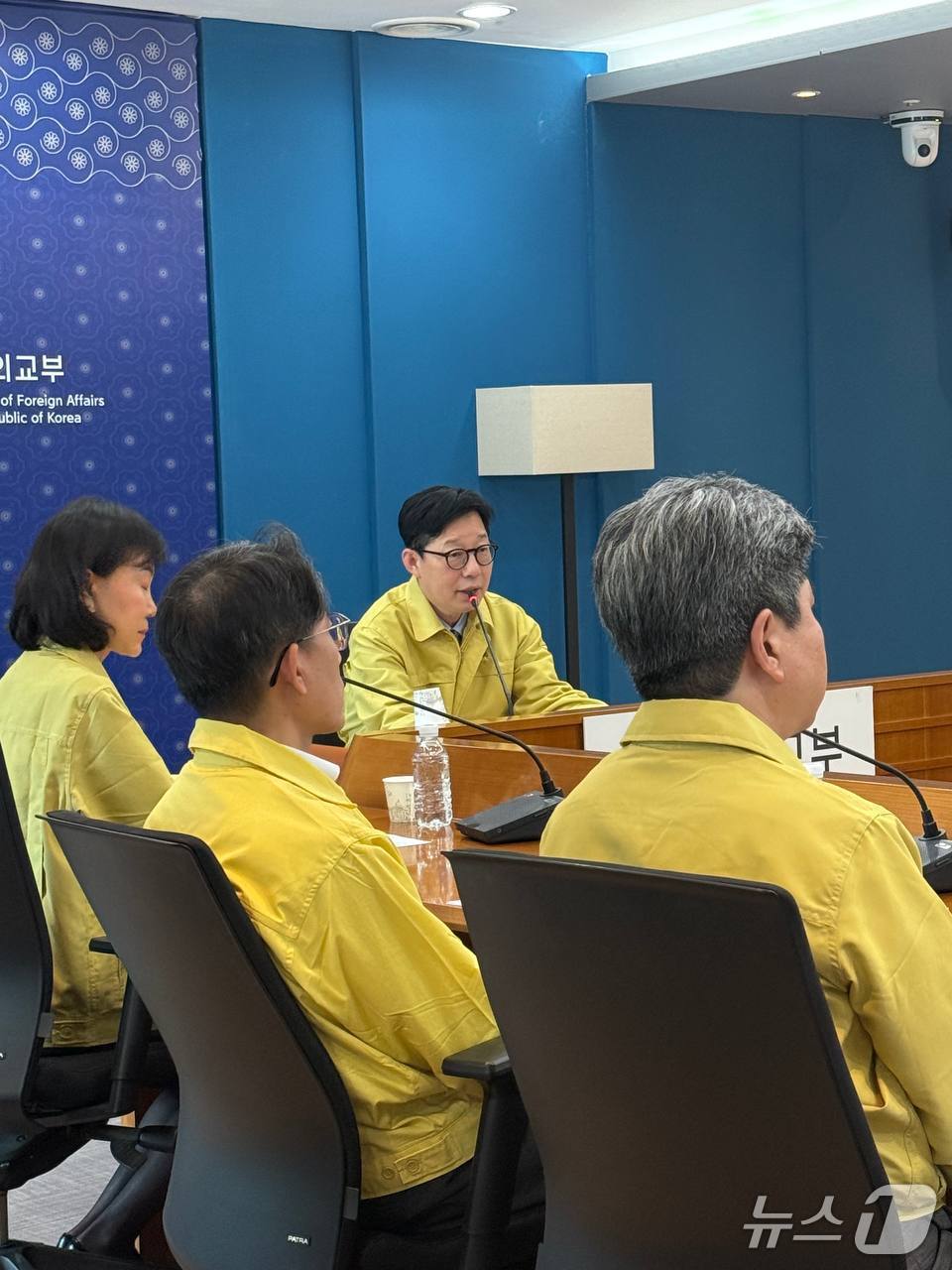 외교부는 8일 오후  박윤주 1차관 주재로 중동 전지역 재외공관 화상회의를 진행했다고 밝혔다. (외교부 제공)