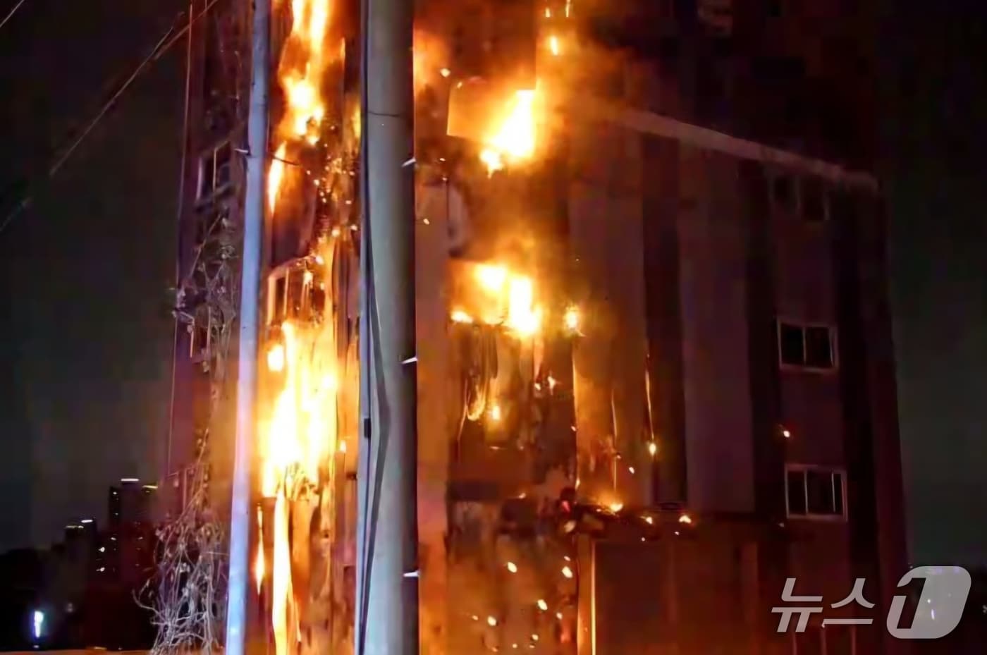 화재 현장. (경기도소방재난본부 제공. 재판매 및 DB 금지) 2026.4.9/뉴스1