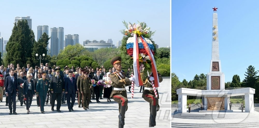 (평양 노동신문=뉴스1) = 북한 노동당 기관지 노동신문은 10일 러시아의 전승절 81주년을 맞아 북한 주재 러시아대사관 성원들이 전날 해방탑에 화환을 보냈다고 보도했다. [국내에서만 사용가능. 재배포 금지. DB 금지. For Use Only in the Republic of Korea. Redistribution Prohibited] rodongphoto@news1.kr