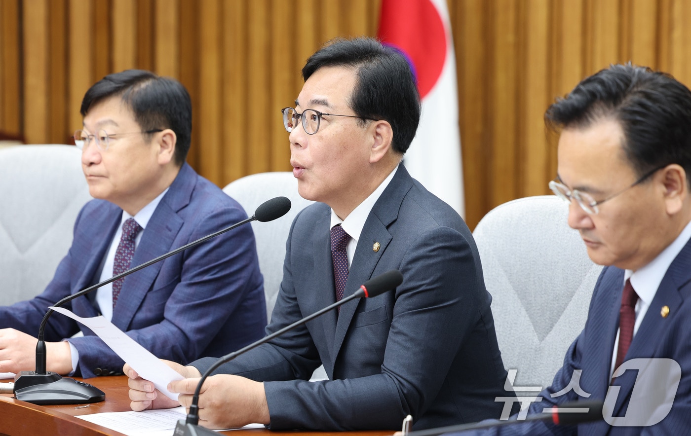 송언석 국민의힘 원내대표가 12일 서울 여의도 국회에서 열린 원내대책회의에서 발언하고 있다. 2026.5.12 ⓒ 뉴스1 신웅수 기자