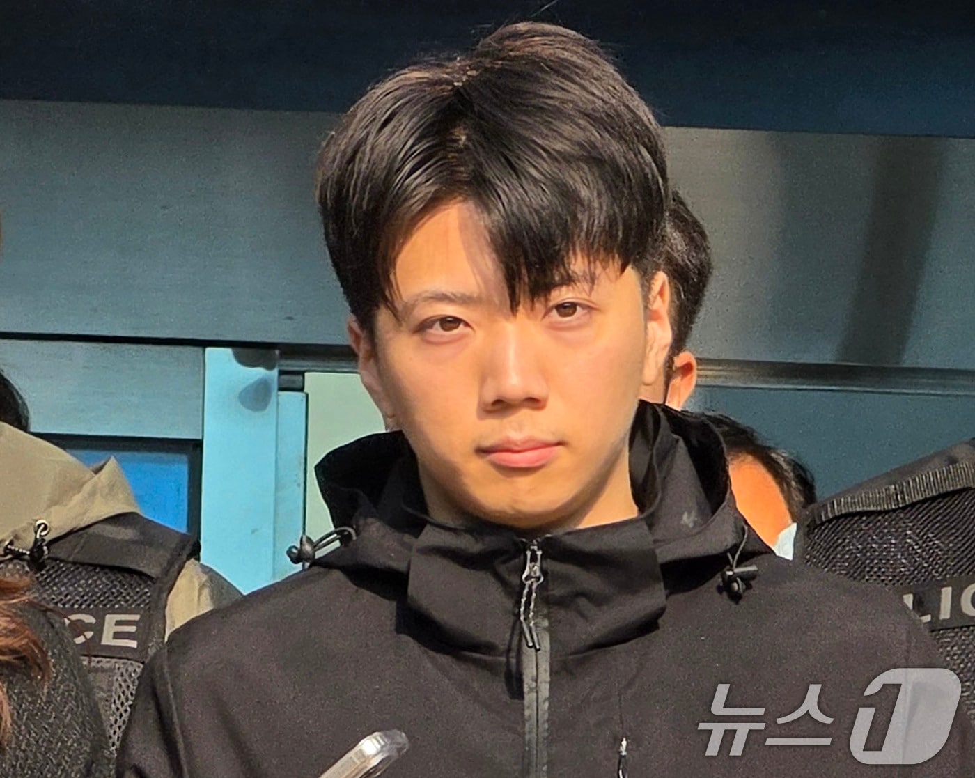 차에 태운 '여성들과 대화' 영상 저장…장윤기 폰 엽기 증거들