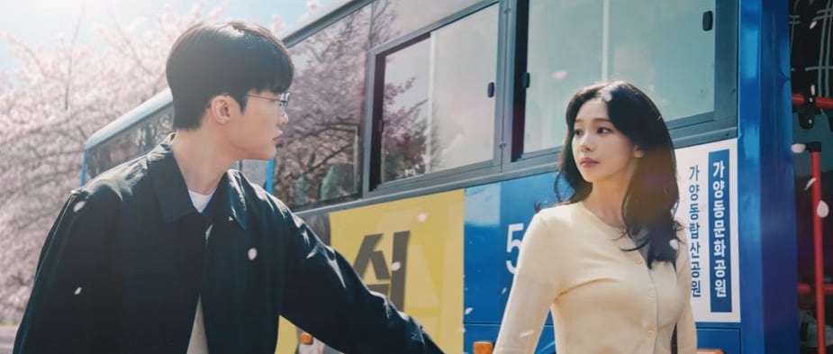 "카리나 번호표 뽑아라"...구글, 페이커-카리나 합작 영상 공개 - 뉴스 썸네일 이미지