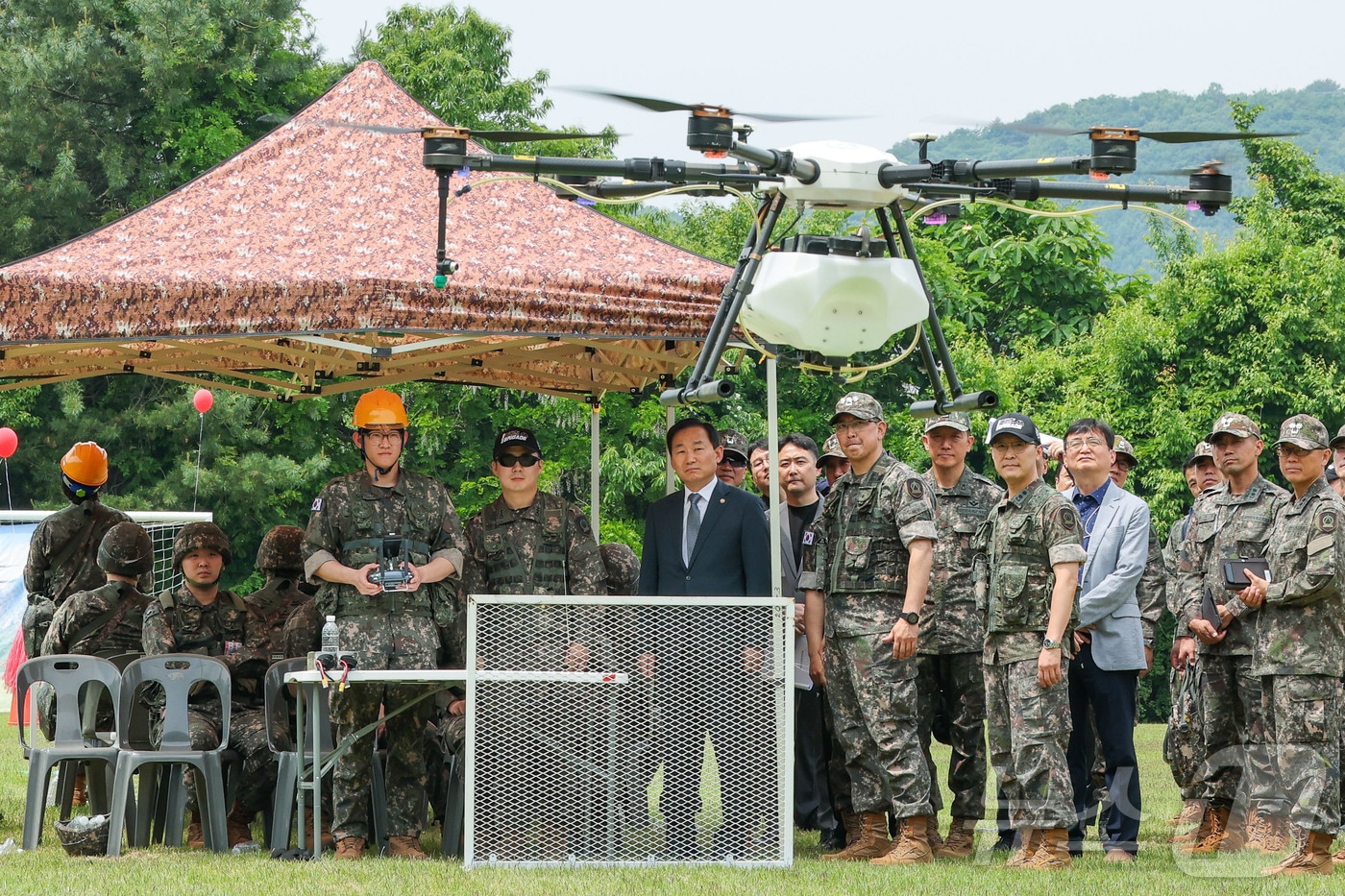 국방부, 2026 드론 공방전 예선대회 개최...8개팀 선발 - 뉴스 썸네일 이미지