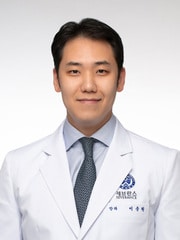 Professor Lee Jun-won of Gangnam Severance Hospital. / Courtesy of Gangnam Severance Hospital