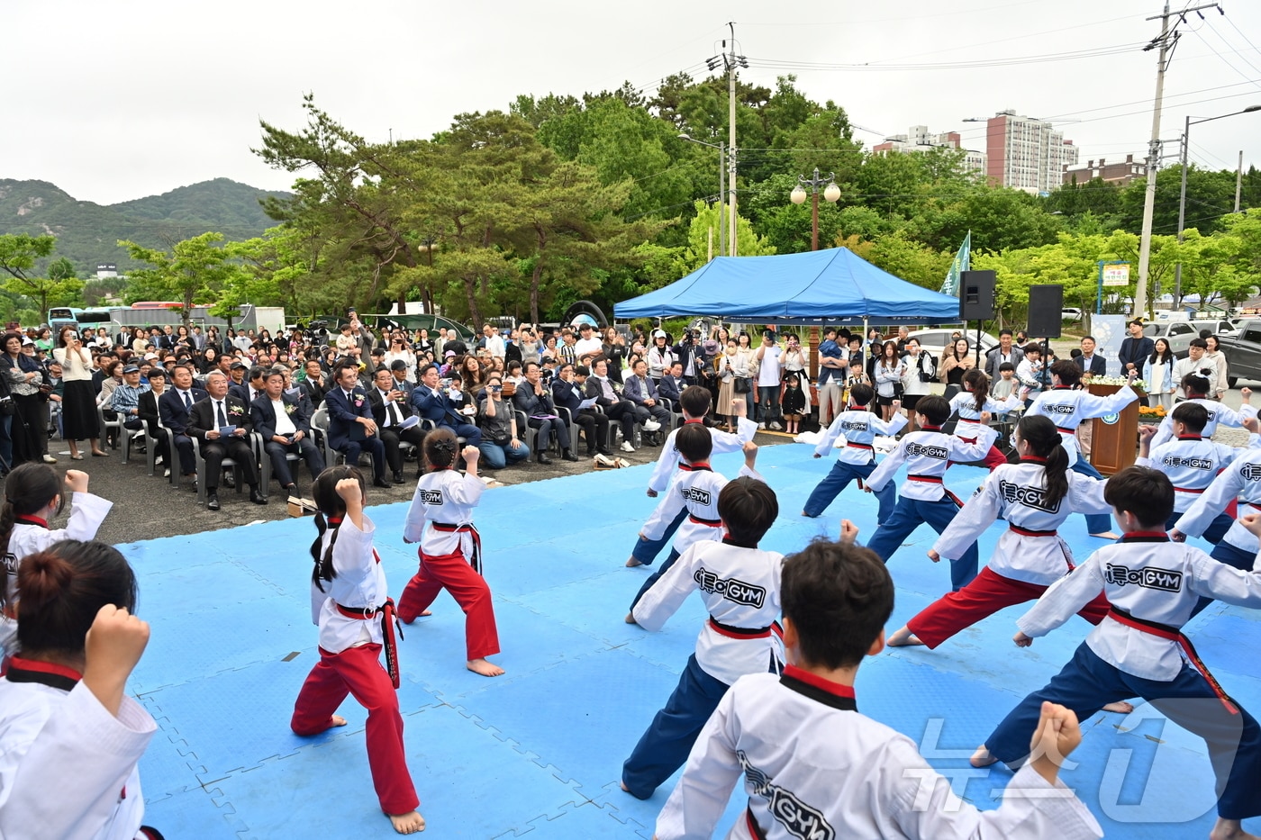 21일 광주 남구 효천역 일대에서 '2026 송암·효천 5·18추모문화제'가 진행되고 있다.(광주 남구 제공. 재판매 및 DB 금지)2 ⓒ 뉴스1