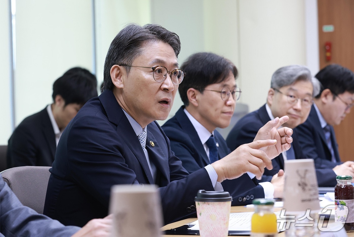 "AI 공격, AI로 방어"…금융위, '보안 목적 망분리 규제' 긴급 완화 조치