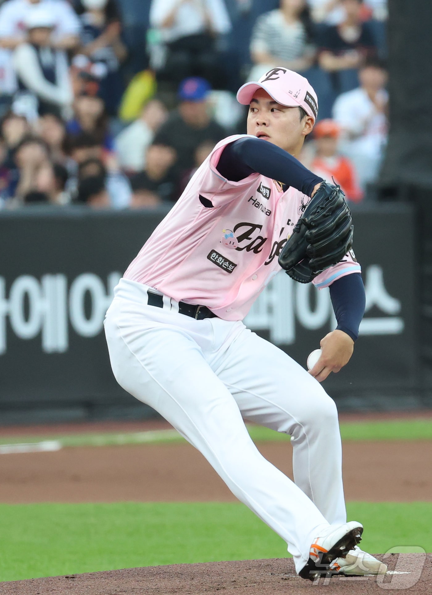 22일 대전 한화생명볼파크에서 열린 2026 신한 SOL KBO리그 두산 베어스와와 한화 이글스의 경기에서 한화 왕옌청이 선발 투구하고 있다. 2026.5.22 ⓒ 뉴스1 김기남 기자