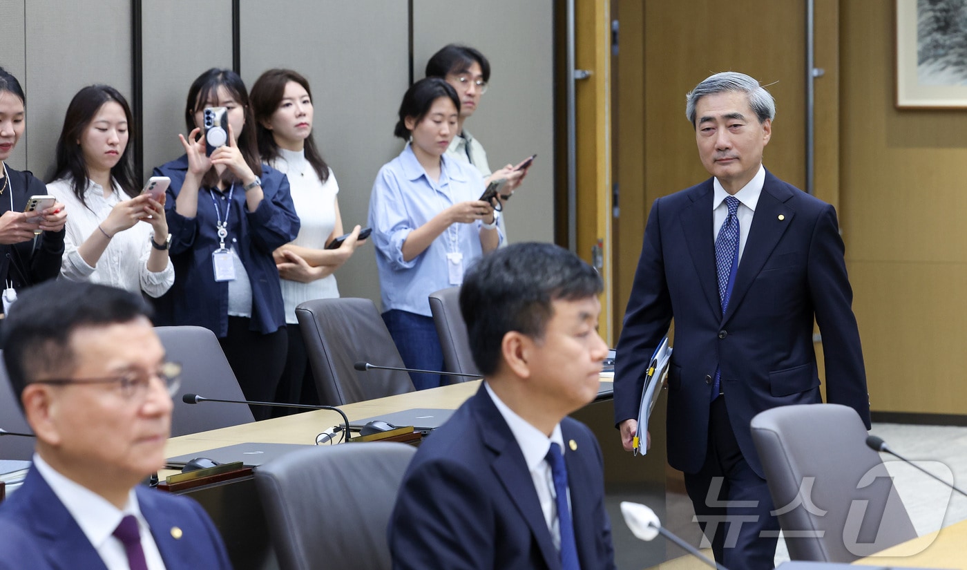 신현송 한국은행 총재가 28일 오전 서울 중구 한국은행에서 열린 금융통화위원회 본회의에 참석하고 있다. 2026.5.28 ⓒ 뉴스1 사진공동취재단