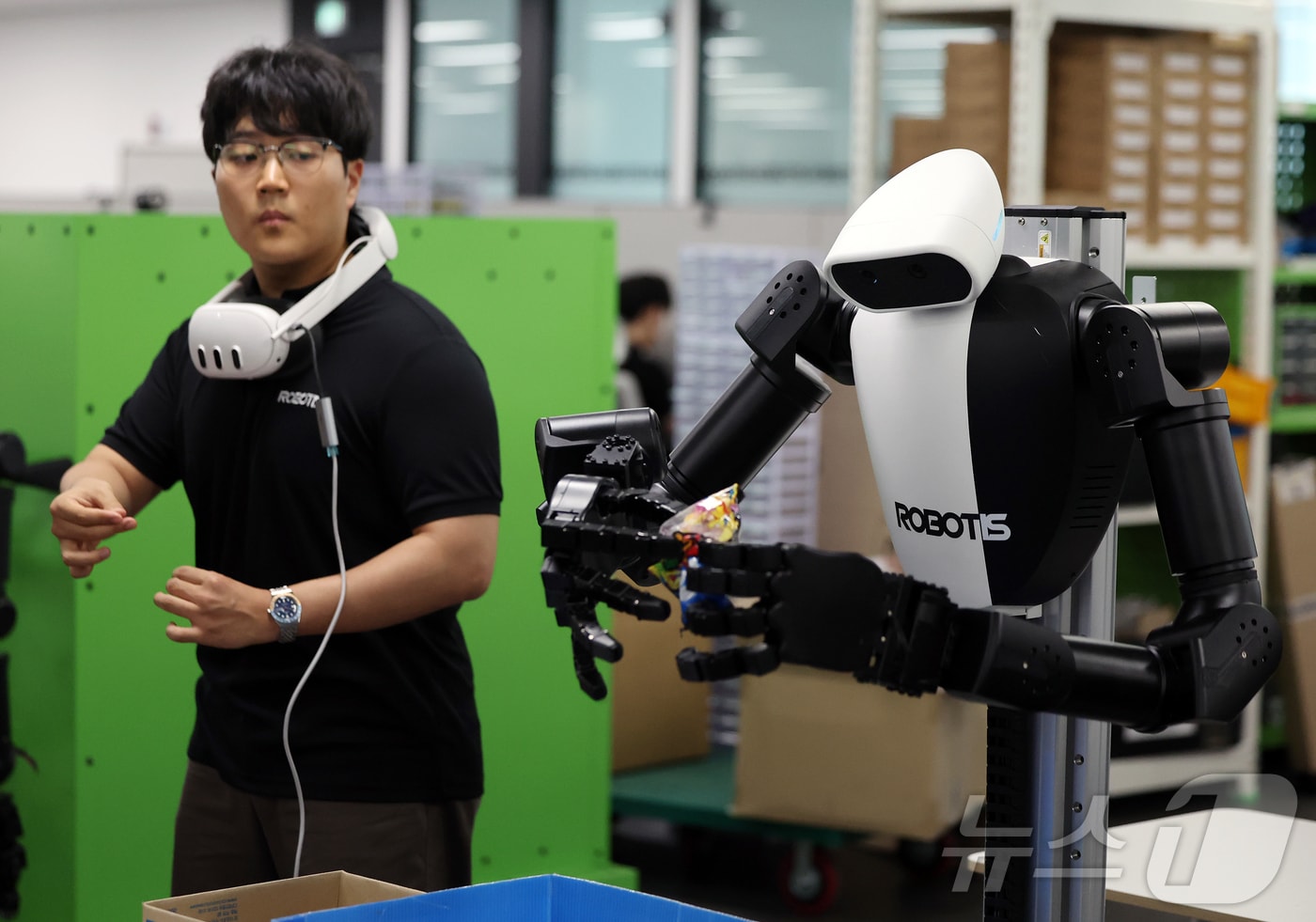 로봇 부품 없어서 못 판다… 로보티즈, 쏟아지는 주문에 공급 병목