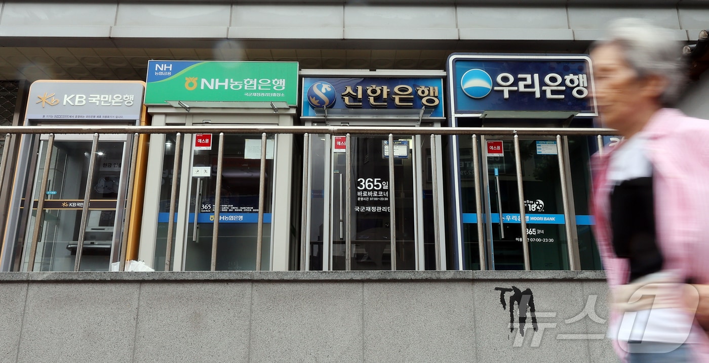 금융권 하투부터 정년 65세 연장까지, 직장인이라면 꼭 알아야 할 노동 이슈 총정리