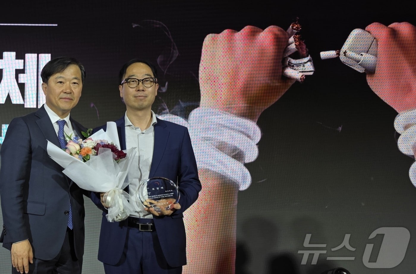 경북도는 31일 ‘2025년 지역사회 금연사업 관리 우수기관’으로 선정돼 2년 연속 보건복지부 장관표창을 받았다./뉴스1