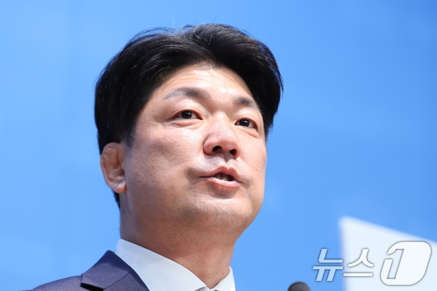 이용 전 국민의힘 의원이 6일 서울 여의도 국회 소통관에서 하남갑 국회의원 보궐선거 출마 선언을 하고 있다. 2026.5.6 ⓒ 뉴스1 신웅수 기자