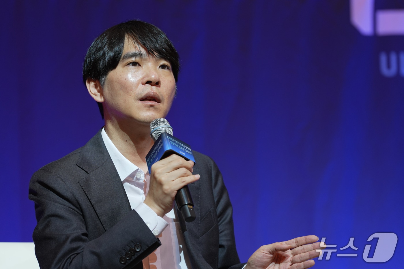 '바둑계 거장' 이세돌·이창호 "AI의 답, 내 것으로 만드는 건 사람 몫"