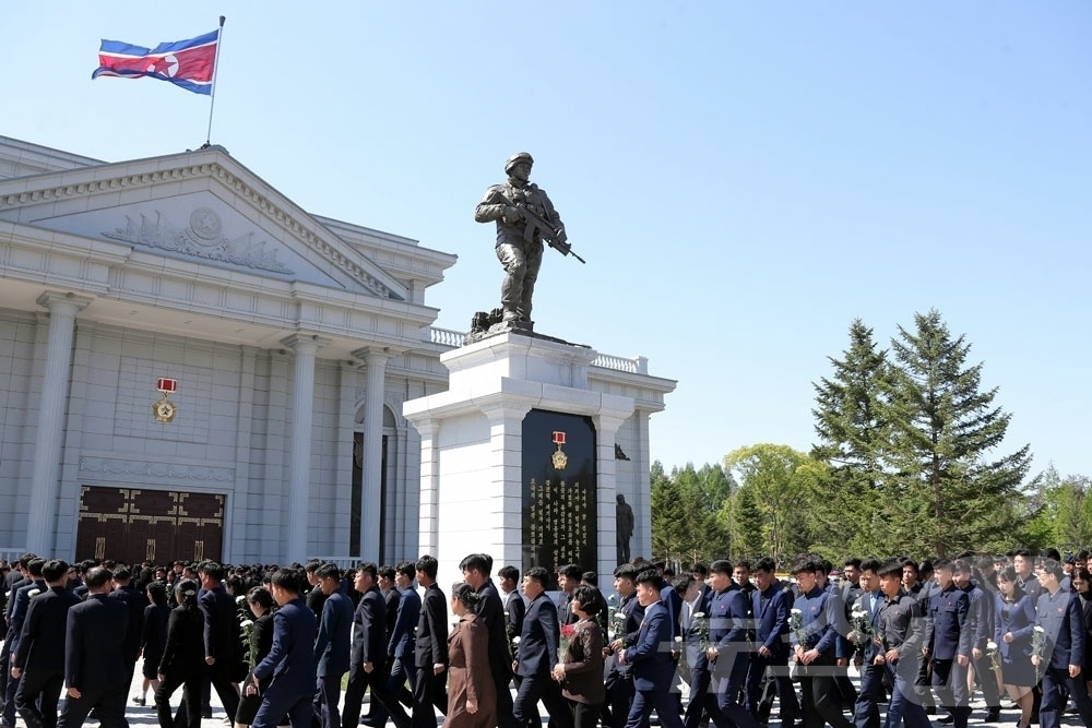 (평양 노동신문=뉴스1) = 북한 노동당 기관지 노동신문은 7일 해외군사작전 전투위훈기념관 개관 후 열흘 간 23만 2000여 명의 각계층 근로자들과 인민군인들, 청소년들이 참관했다고 선전했다. [국내에서만 사용가능. 재배포 금지. DB 금지. For Use Only in the Republic of Korea. Redistribution Prohibited] rodongphoto@news1.kr