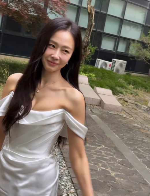 홍수현 SNS