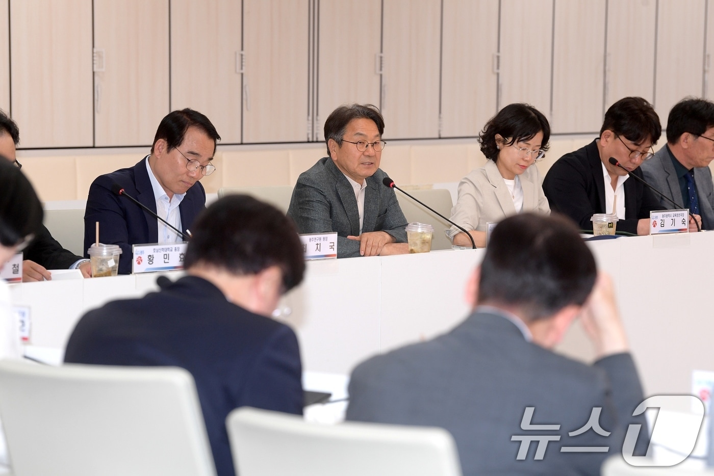 강기정 광주광역시장이 1일 시청 중회의실에서 '2026년 제3차 광주라이즈(RISE)위원회'에 참석해 '2025년(1차년도) 광주 라이즈(RISE) 자체평가 결과(안)' 등을 심의하고 있다. (광주광역시 제공. 재판매 및 DB 금지) 2026.6.1 ⓒ 뉴스1