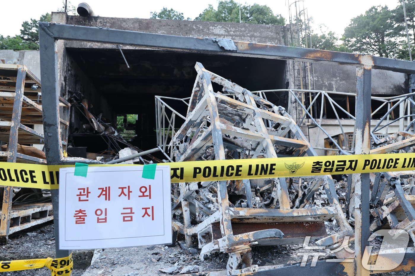 1일 폭발 사고가 발생한 대전 유성구 한화에어로스페이스 대전사업장이 통제되고 있다. 2026.6.1 ⓒ 뉴스1 신웅수 기자