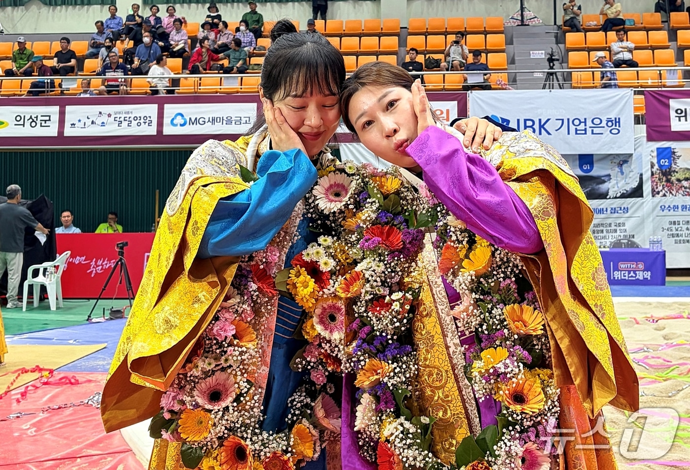 괴산군청 여자씨름단, 보은단오장사씨름대회서 장사 2명 배출 - 뉴스 썸네일 이미지