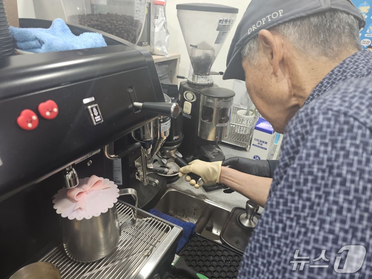 한국도로공사 강원본부의 '슬로우 바리스타'(Slow Barista) 시범 사업 자료 사진. (한국도로공사 강원본부 제공. 재판매 및 DB금지) 2026.6.10/뉴스1