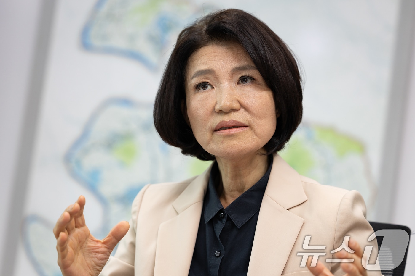 이진숙 국민의힘 의원이 지난 6월 15일 서울 여의도 국회 의원회관에서 뉴스1과 인터뷰하고 있는 모습. ⓒ 뉴스1 유승관 기자
