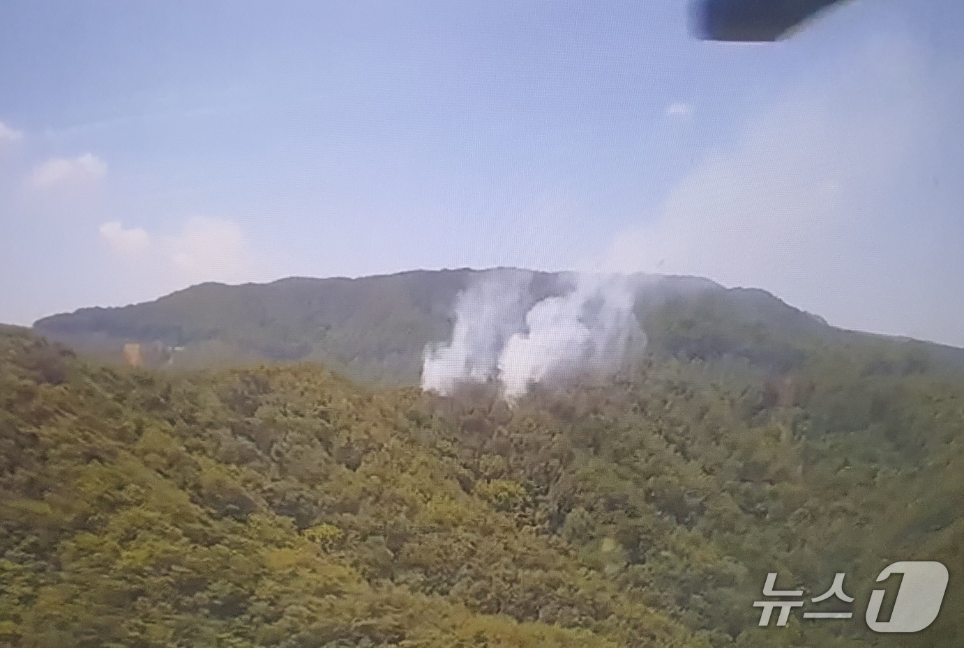 홍천 두촌면 철정리 산불 현장.(강원도소방본부 제공, 재판매 및 DB금지)